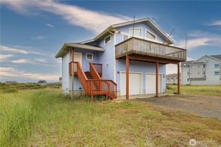 1488 Ocean Shores Boulevard SW, Ocean Shores, WA 98569