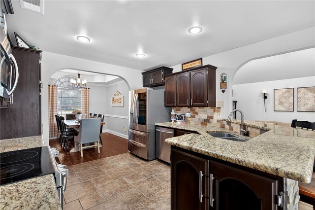 157 County Road 312, Orange Grove, TX 78372