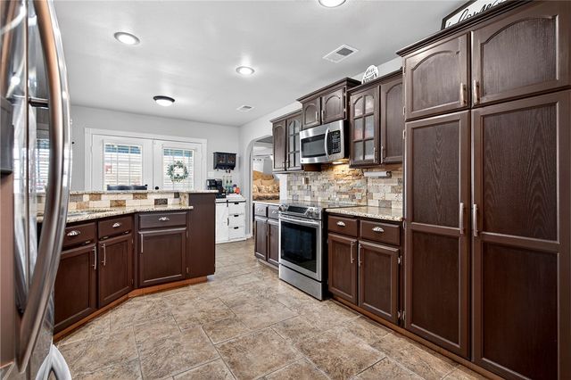 157 County Road 312, Orange Grove, TX 78372