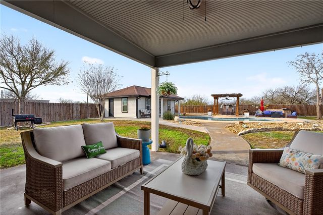 157 County Road 312, Orange Grove, TX 78372