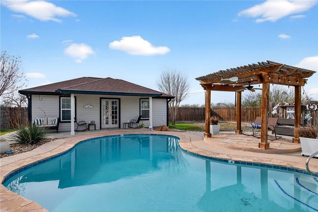 157 County Road 312, Orange Grove, TX 78372