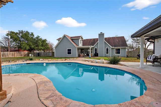 157 County Road 312, Orange Grove, TX 78372