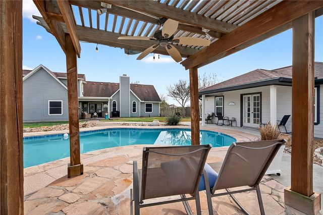 157 County Road 312, Orange Grove, TX 78372