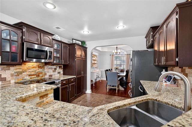 157 County Road 312, Orange Grove, TX 78372