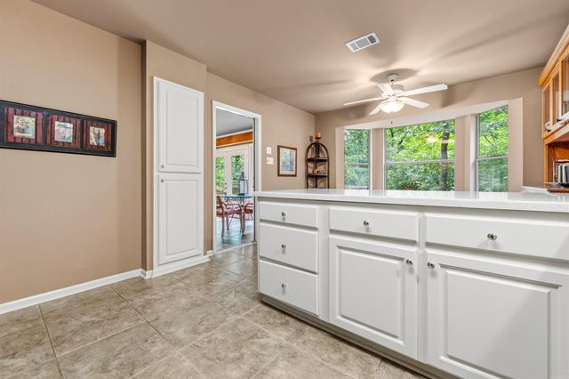 9 E Lake Drive, North Little Rock, AR 72116
