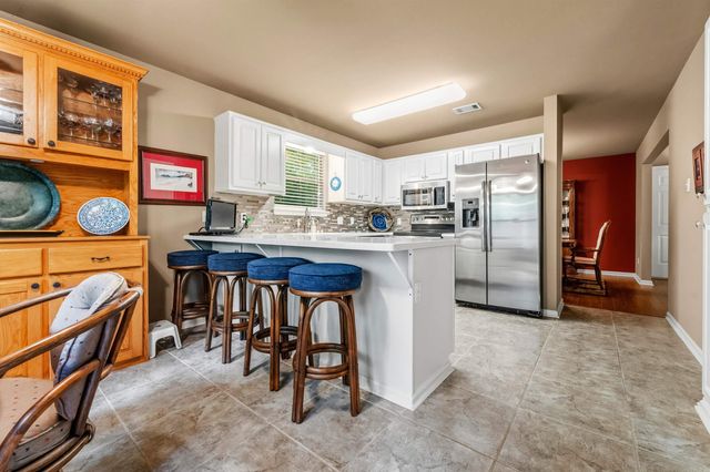 9 E Lake Drive, North Little Rock, AR 72116
