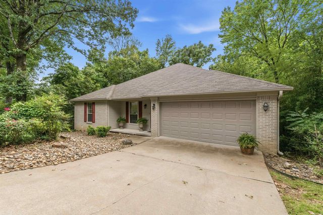 9 E Lake Drive, North Little Rock, AR 72116