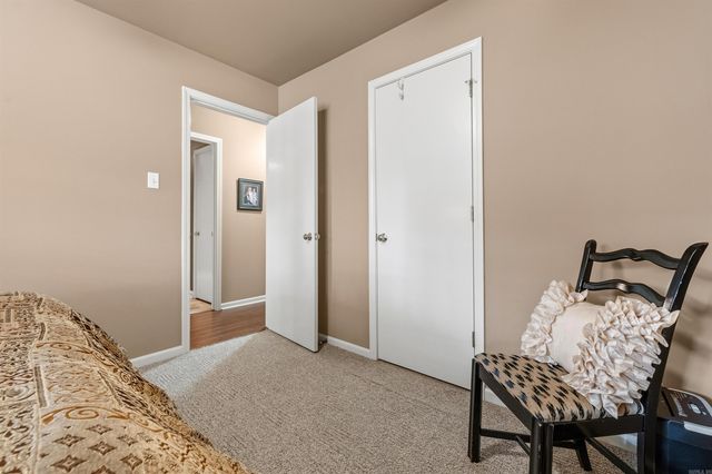 9 E Lake Drive, North Little Rock, AR 72116