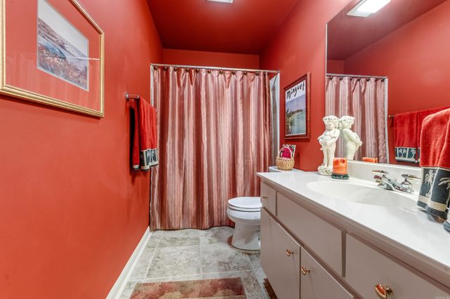 9 E Lake Drive, North Little Rock, AR 72116