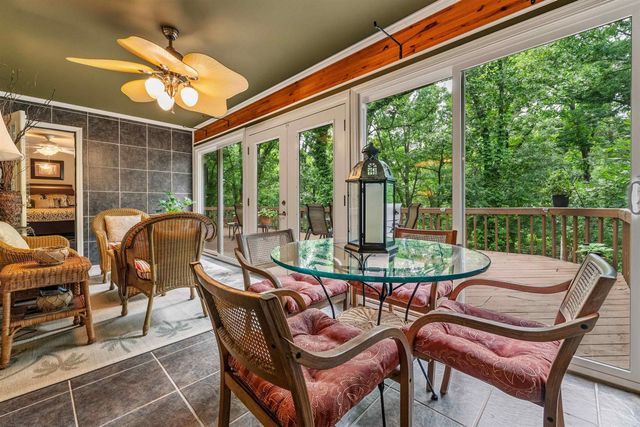 9 E Lake Drive, North Little Rock, AR 72116
