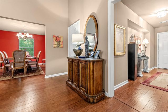 9 E Lake Drive, North Little Rock, AR 72116