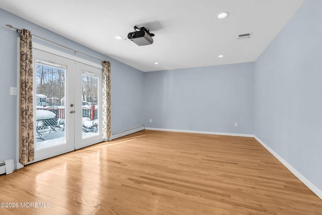 7 Friar Lane, Manalapan, NJ 07726