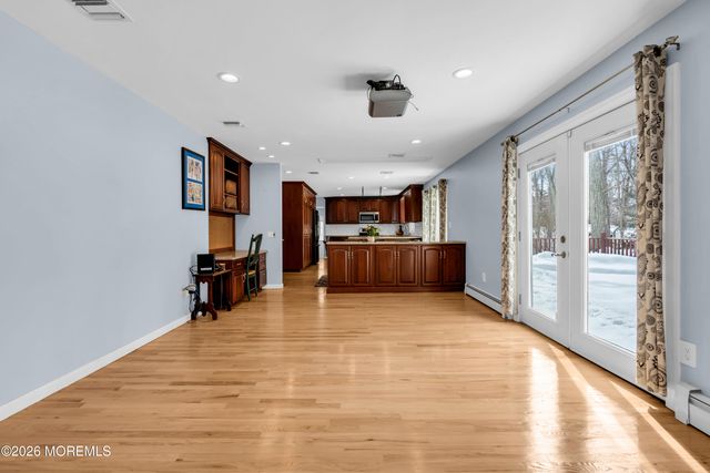 7 Friar Lane, Manalapan, NJ 07726