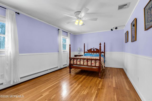 7 Friar Lane, Manalapan, NJ 07726