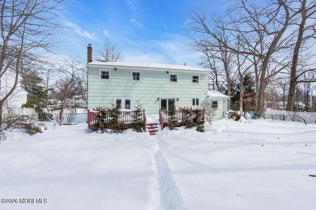 7 Friar Lane, Manalapan, NJ 07726