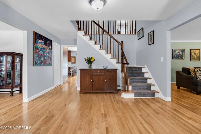 7 Friar Lane, Manalapan, NJ 07726