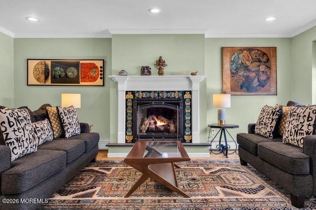 7 Friar Lane, Manalapan, NJ 07726