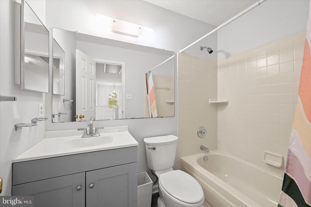 6184 SAWYER RD, New Market, MD 21774