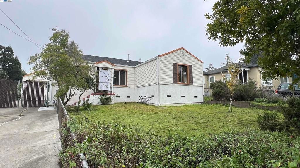 5152 Hilltop Dr, El Sobrante, CA 94803