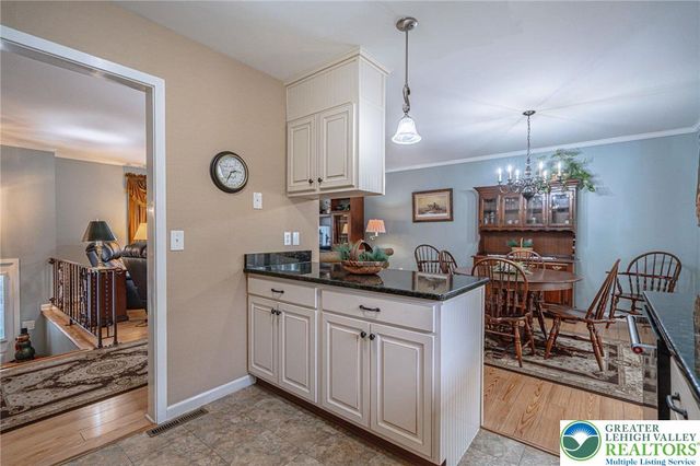 5154 Shawnee Boulevard, North Whitehall Twp, PA 18078