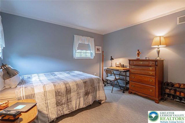 5154 Shawnee Boulevard, North Whitehall Twp, PA 18078