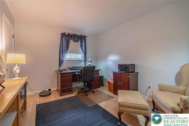 5154 Shawnee Boulevard, North Whitehall Twp, PA 18078