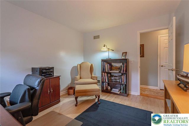 5154 Shawnee Boulevard, North Whitehall Twp, PA 18078