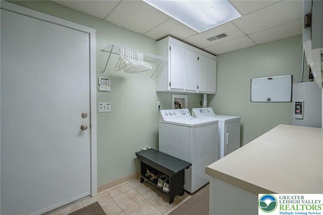 5154 Shawnee Boulevard, North Whitehall Twp, PA 18078