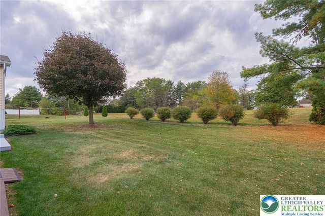 5154 Shawnee Boulevard, North Whitehall Twp, PA 18078