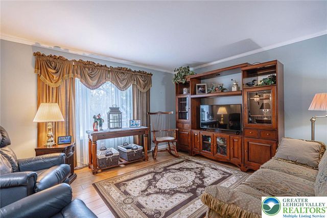 5154 Shawnee Boulevard, North Whitehall Twp, PA 18078