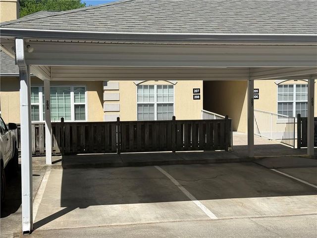 1001 Holly Drive 207, Gainesville, GA 30501