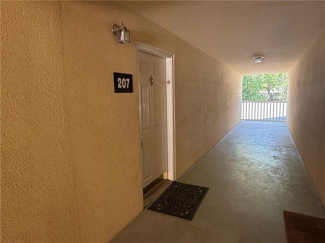 1001 Holly Drive 207, Gainesville, GA 30501