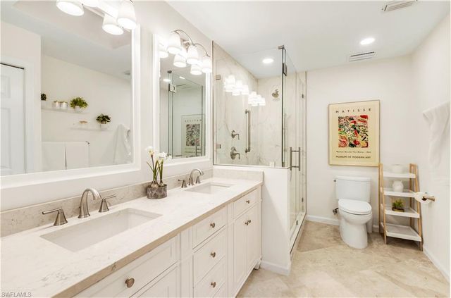 717 Pine Creek LN, Naples, FL 34108