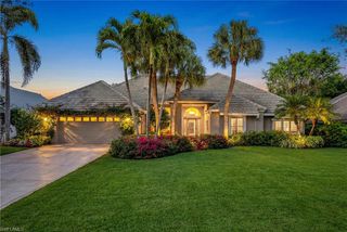 717 Pine Creek LN, Naples, FL 34108