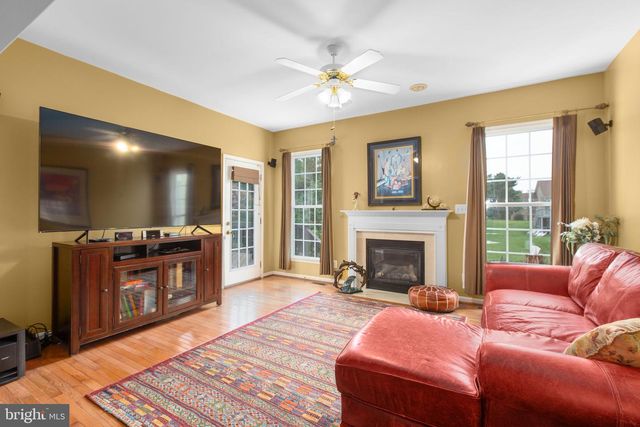 11315 MANSFIELD CLUB DR, Fredericksburg, VA 22408