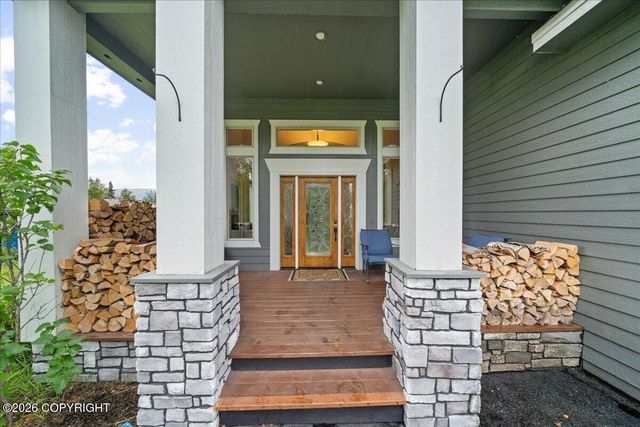 521 E Lochcarron Drive, Wasilla, AK 99654