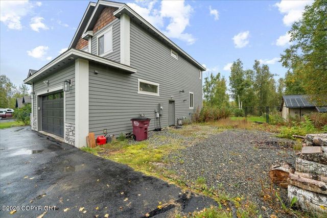 521 E Lochcarron Drive, Wasilla, AK 99654