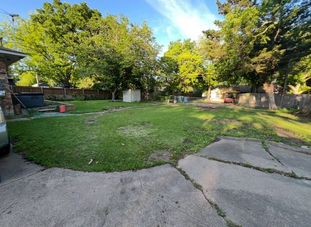 524 Terrace Drive, Desoto, TX 75115