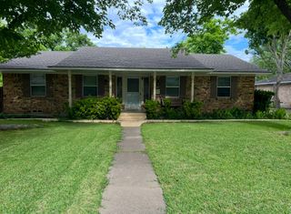 524 Terrace Drive, Desoto, TX 75115