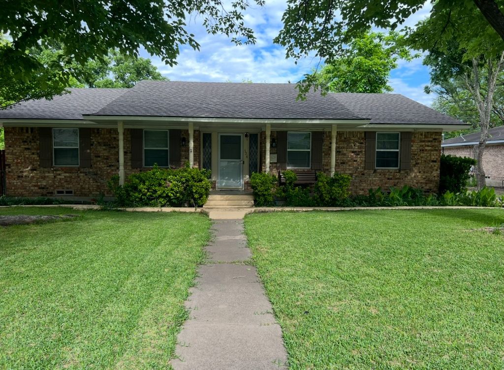 524 Terrace Drive, Desoto, TX 75115