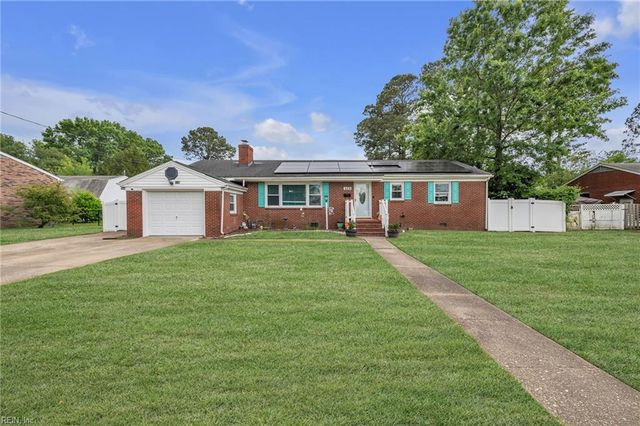 409 Shoreline DR, Hampton, VA 23669