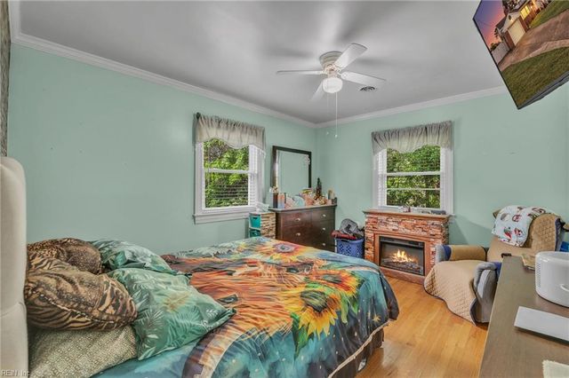 409 Shoreline DR, Hampton, VA 23669