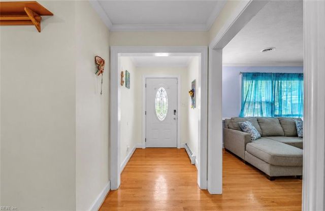 409 Shoreline DR, Hampton, VA 23669