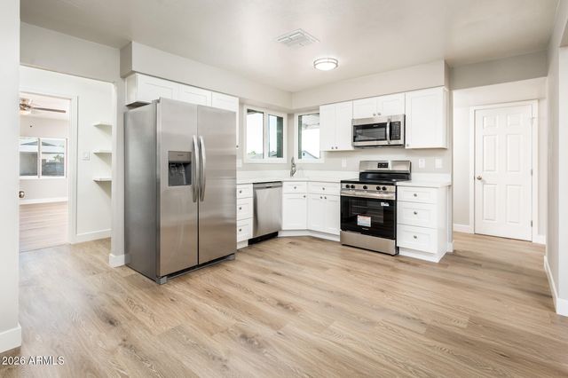 4031 E Nancy Lane, Phoenix, AZ 85042