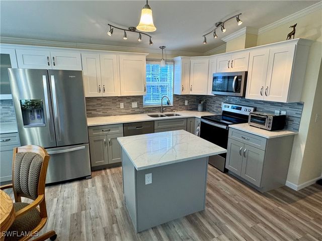 19681 Summerlin RD 217, Fort Myers, FL 33908