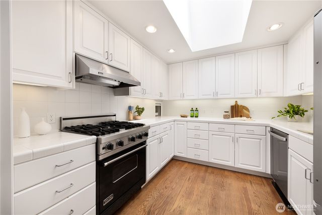 130 141st Place NE, Bellevue, WA 98007