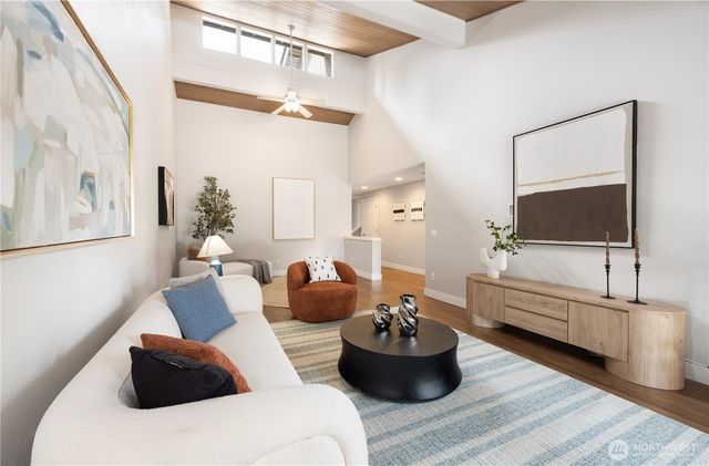 130 141st Place NE, Bellevue, WA 98007