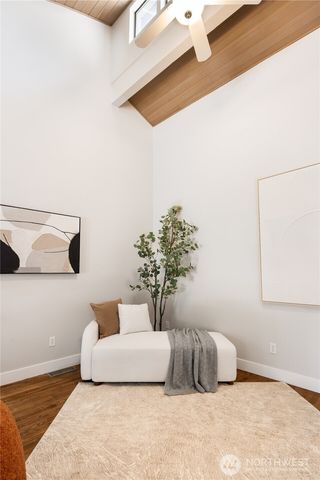 130 141st Place NE, Bellevue, WA 98007