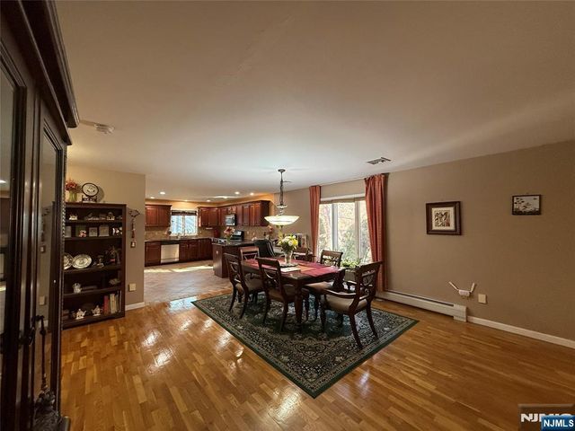 257B 5th Street 2, Palisades Park, NJ 07650