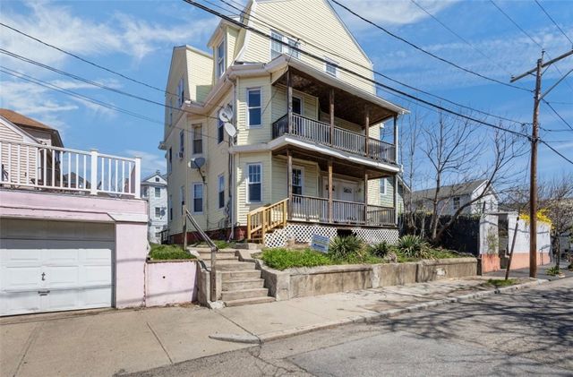 16 Maplehurst Avenue, Providence, RI 02908